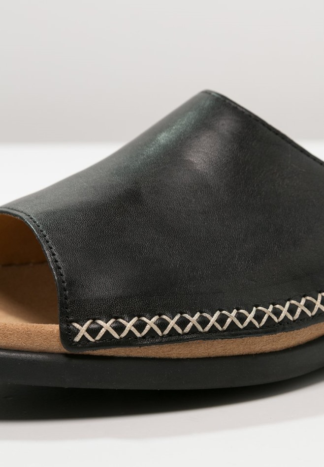 Gabor Noir | Mules Exclusives